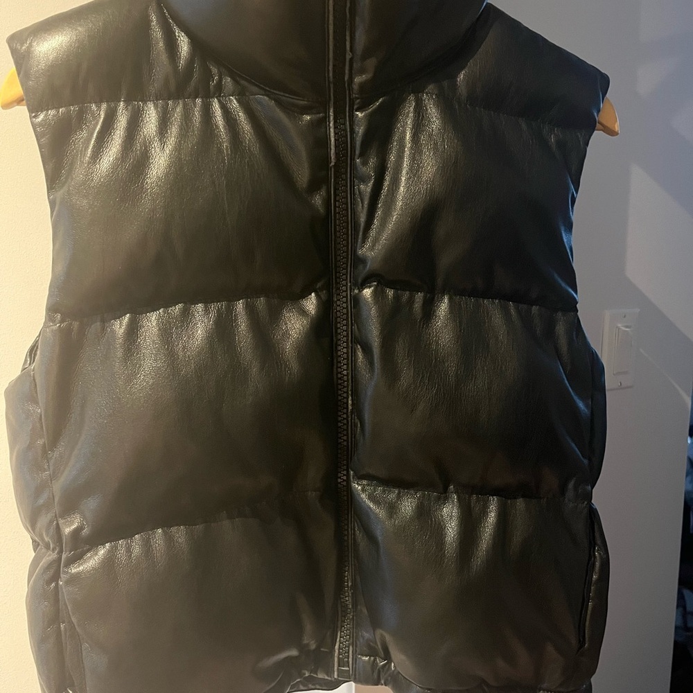 Wilfred Free Vista puffer vest with primaloft *as is - Picture 2 of 6